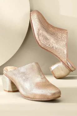 Soft Surroundings Antelope Peni Clog| Shoes