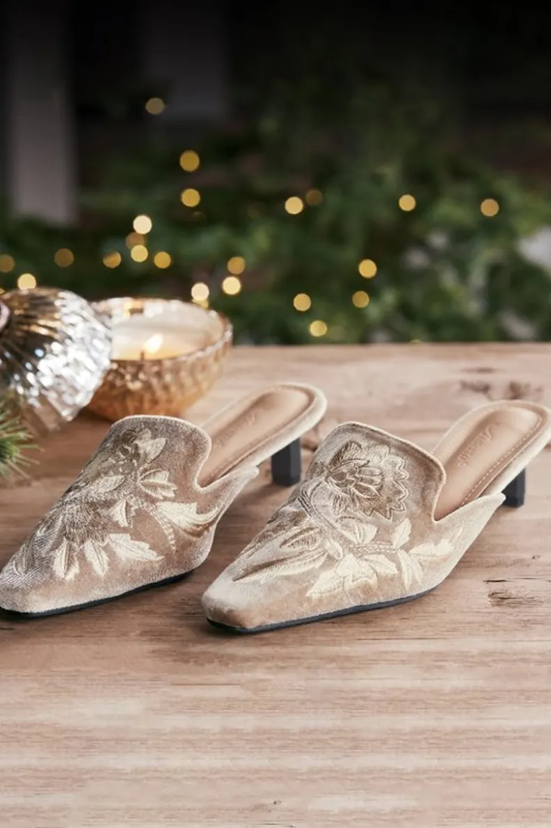 Soft Surroundings Carolina Embroidered Mule| Shoes