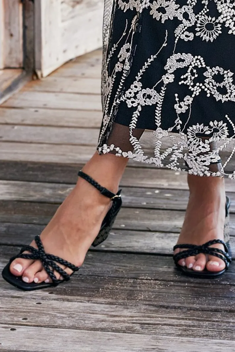 Soft Surroundings Seychelles Cater To You Sandal| Shoes