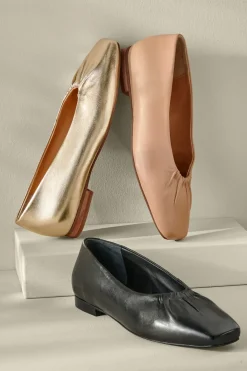 Soft Surroundings Seychelles The Little Things Flats| Shoes